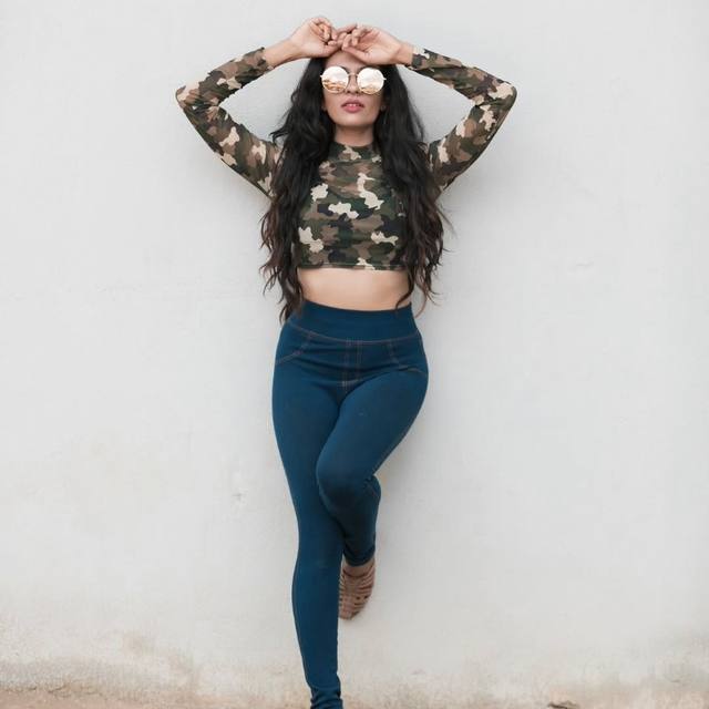 Mariam R